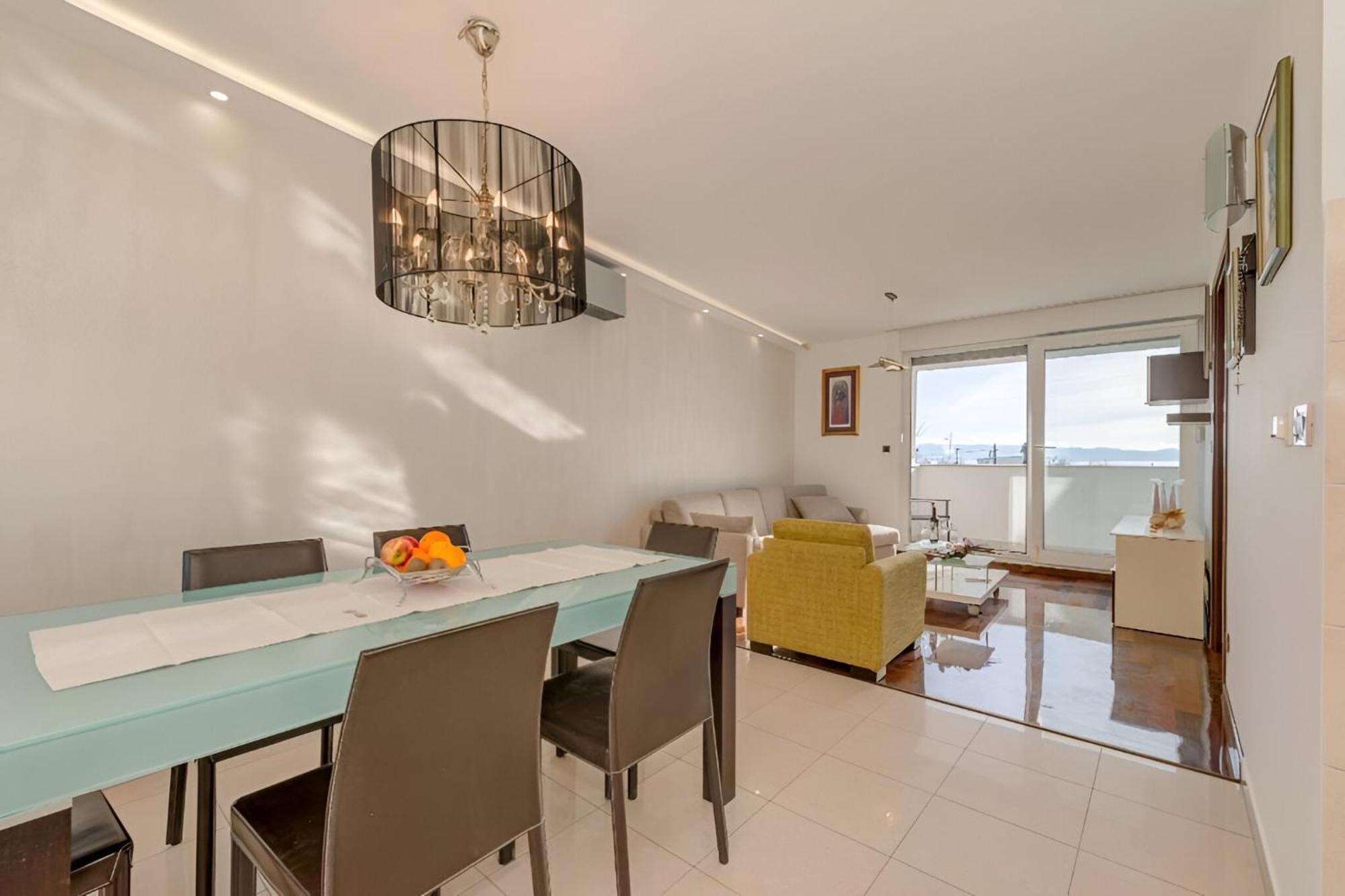 Seascape Apartment Split Exterior photo